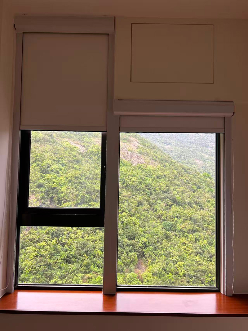 帶邊糟的卷簾